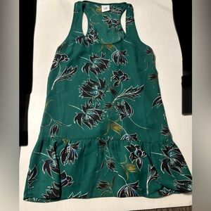 Cabi Blouse Top Size XS Sleeveless Long Floral Sheer Scoop Neck Green Hi Lo Hem